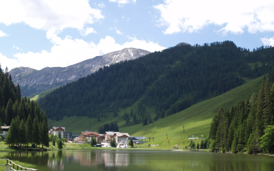 4 AUSTRIA