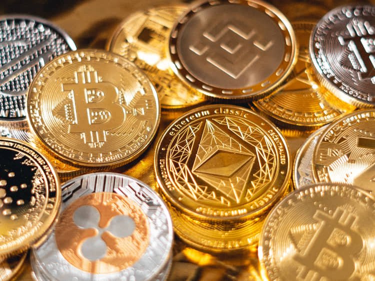 ETFGI Report ETFGI Crypto art-rachen-yJpjLD3c9bU-unsplash Crypto ETFs